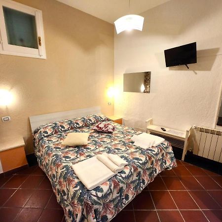 B&B Le Quattro Stagioni Леванто Екстер'єр фото