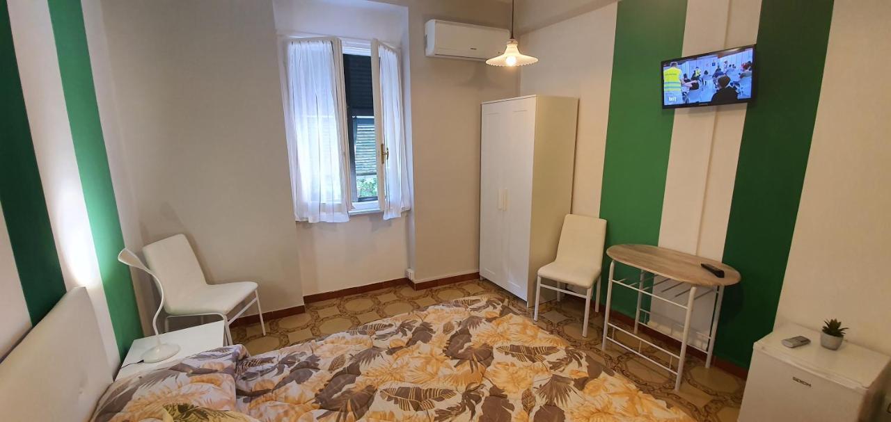 B&B Le Quattro Stagioni Леванто Екстер'єр фото