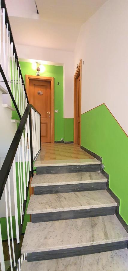 B&B Le Quattro Stagioni Леванто Екстер'єр фото